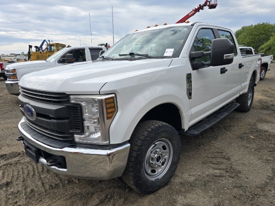 2019 Ford F250 Xl Crew Cab Pickup Truck
