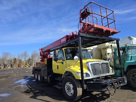 2005 International 7400 Ariel Platform Truck