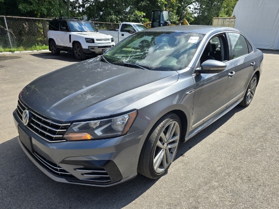 2017 Volkswagen R-Line Passat