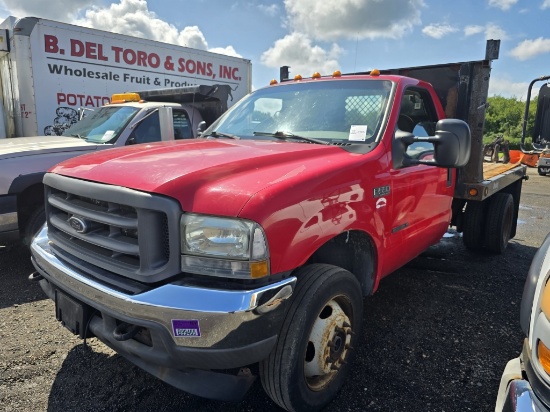 2003 Ford F550 Flatbed/ Dump Truck