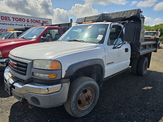 2005 GMC 3500 Dump Truck