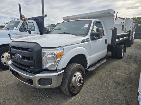 2015 Ford F350 XL Dump Truck