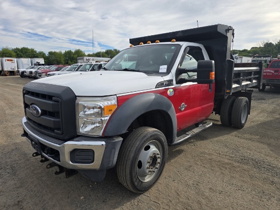 2015 Ford F350 XL Dump Truck W/ V-plow