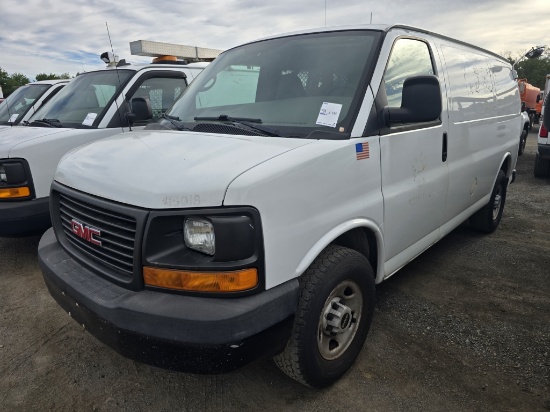 2008 GMC Savana 3500 Cargo Van