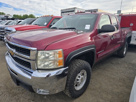 2007 Chevy Silverado 2500HD Pickup Truck