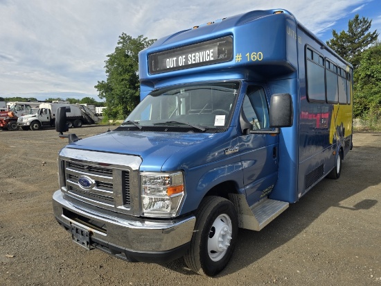 2017 Ford E450 23 Passenger Bus