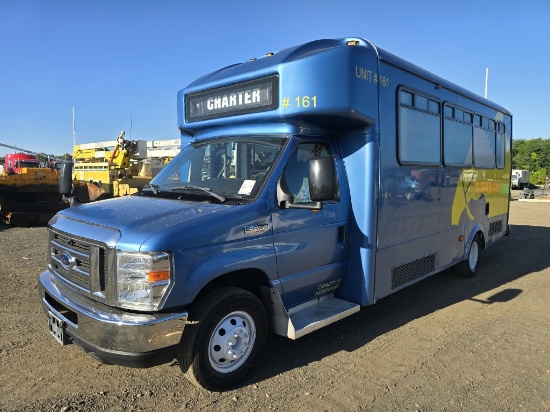 2017 Ford E450 23 Passenger Bus