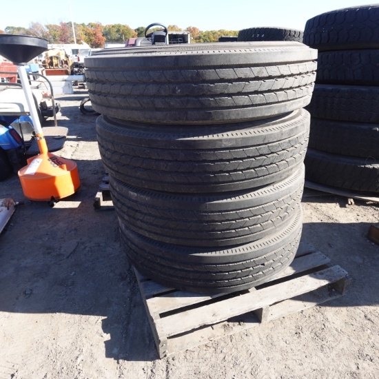 Gladiator QR55ST 11R24.5 Tires