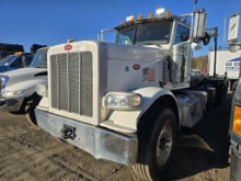 2012 Peterbilt 388 Roll-off Truck
