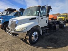 2005 International Durastar 4300 Roll-off Truck