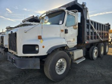 2006 International 5600 Tri-axle Dump Truck