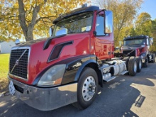 2015 Volvo Vnl Day Cab Tractor