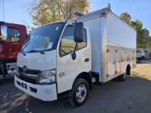 2016 Hino Xjc710 Utility Box Truck
