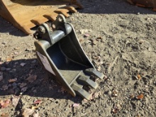 Cat 9.8in Digging Bucket