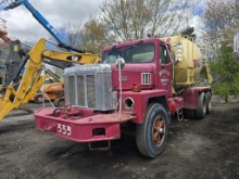 1987 International Paystar 5000 Rear Mixer