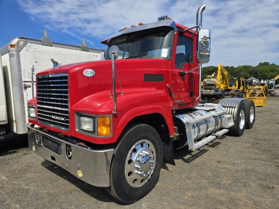 2013 Mack Chu613 Day Cab Tractor