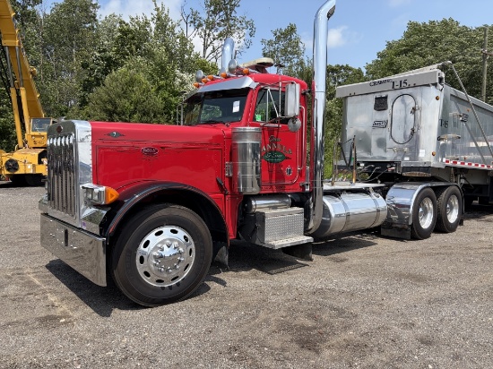 2002 Peterbilt 379 Tractor