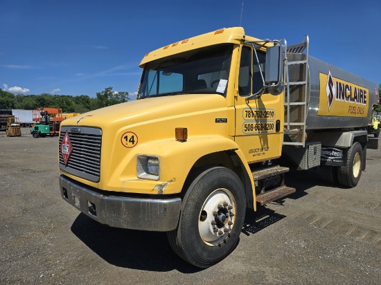 2002 Freightliner Fl70 Fuel Truck