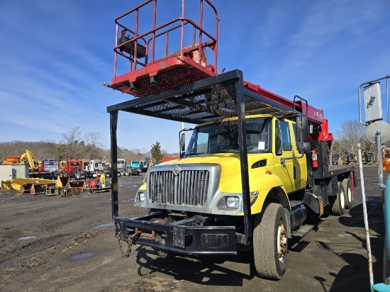 2005 International 7400 Ariel Platform Truck
