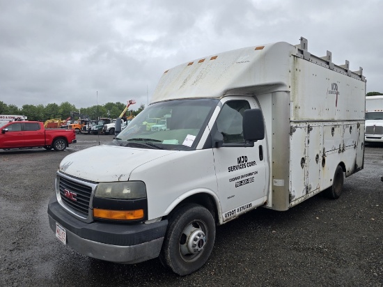 2006 GMC Savana Utility Van