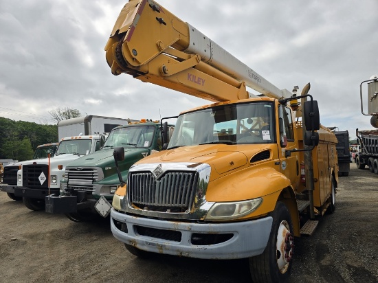 2009 International 4300 Bucket Truck