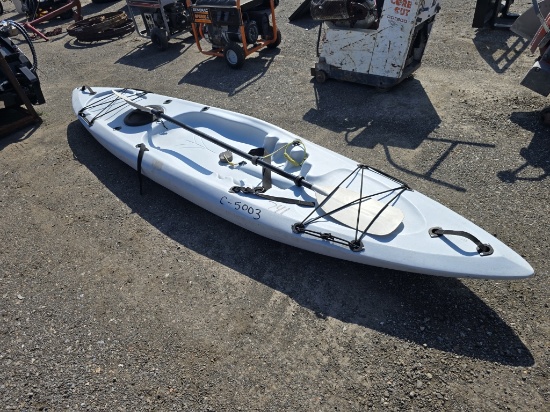 Kayak W/ Paddle