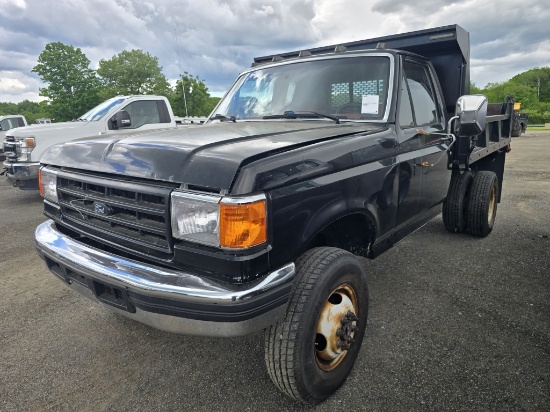 1991 Ford F350 Dump Truck