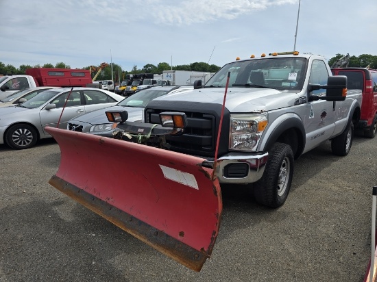 2015 Ford F350 Pickup Truck W/ Plow