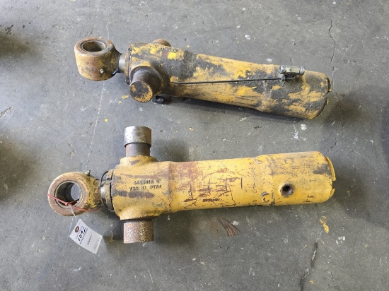 John Deere 410G Swing Arm Cylinders