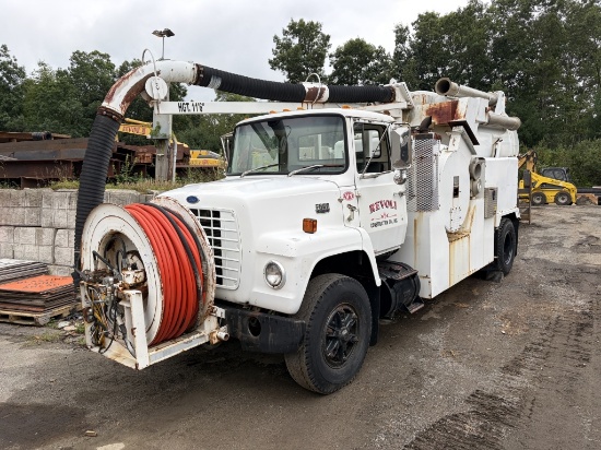 1984 Ford F800 Vac Truck