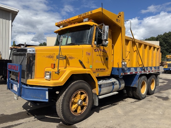 2001 Volvo Acl 10 Wheel Dump Truck