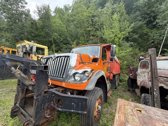 2009 International 7600 Dump Truck