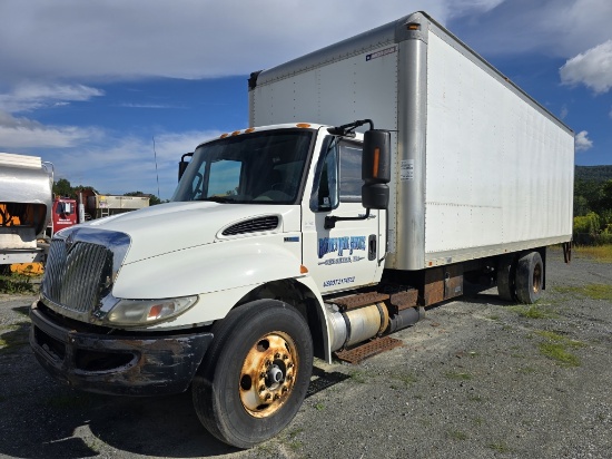 2012 International Box Truck