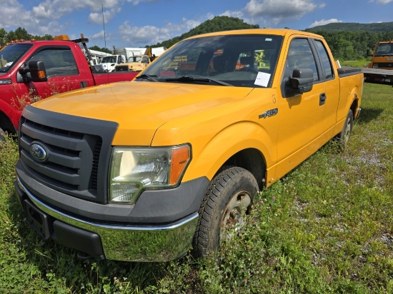 2009 Ford F150 XL Pickup Truck