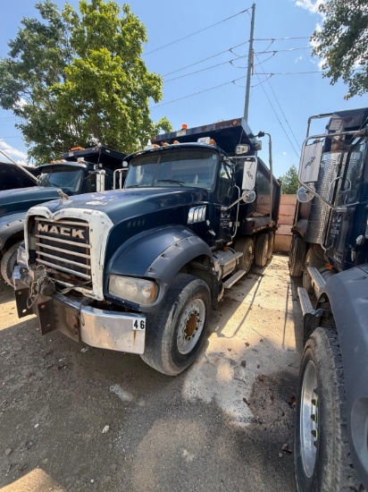 2008 Mack Granite Gu713 Tri-axle Dump Truck