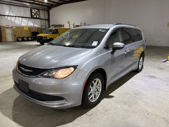 2020 Chrysler Voyager Minivan