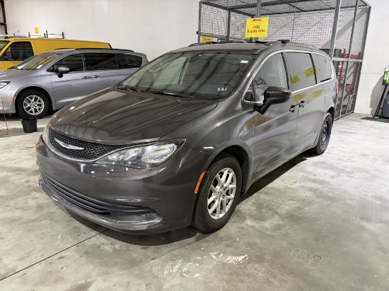 2020 Chrysler Voyager Minivan