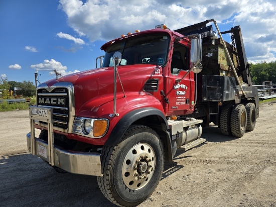 2004 Mack Granite CV713 Lugger Truck