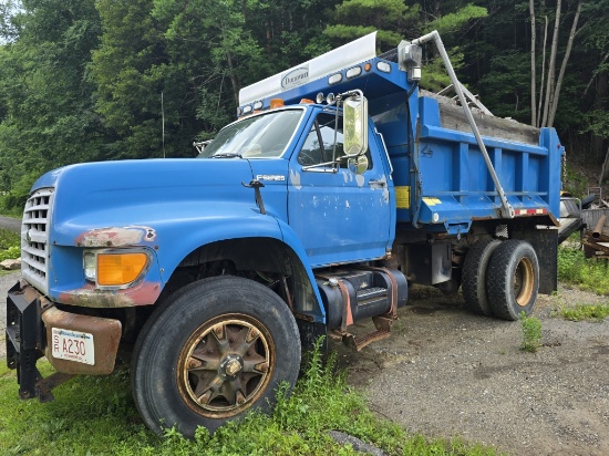 1988 Ford F800 Dump Truck
