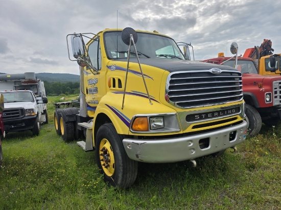 2007 Sterling L9500 Day Cab Tractor