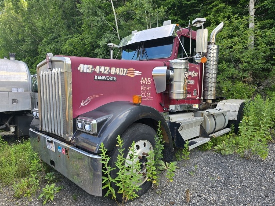 2004 Kenworth W900 Tractor