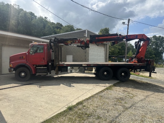 2003 Sterling L9500 Boom Truck