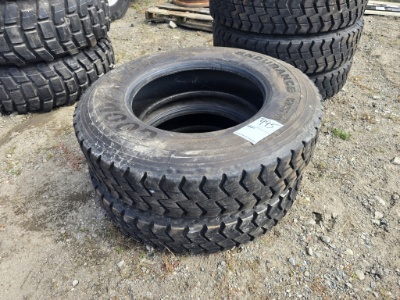 2Pcs 11r24.5 Tires