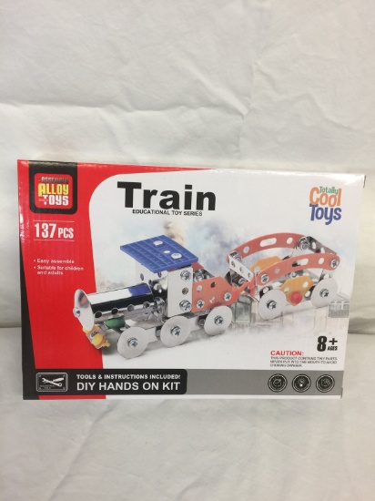 Totally Cool Toys 137 Piece Train