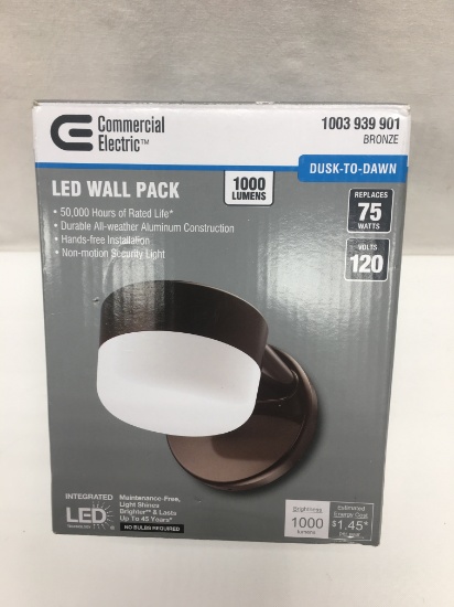 Commercial Electric Dusk to Dawn LED Wall Pack/1000 Lumens