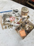 Box Lot/Misc Jewelry