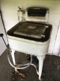 Old MAYTAG Clothes Washing Machine (Local Pick Up Only)