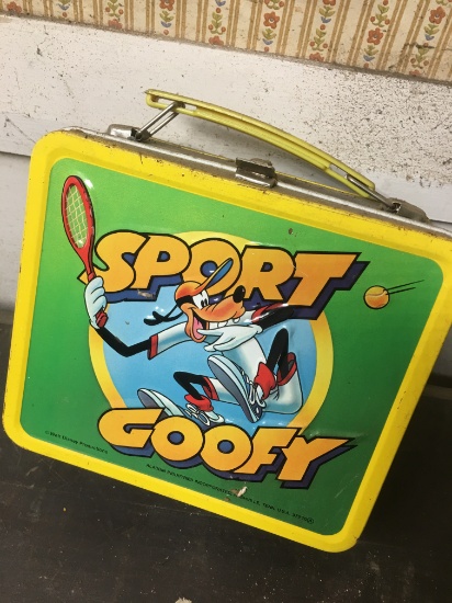 Vintage Sport Goofy Metal Kids Lunchbox with Thermos