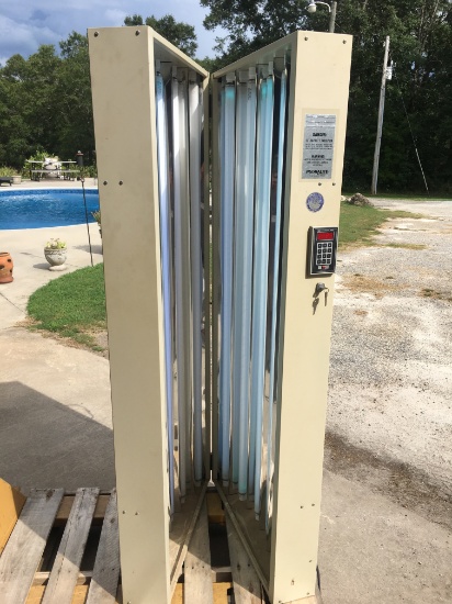Psoralite 12 Bulb/Stand Up/Tanning Bed (Local Pick Up Only)