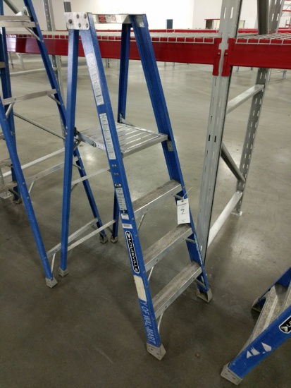 Louisville 6 Ft. Fiberglass Step Ladder
